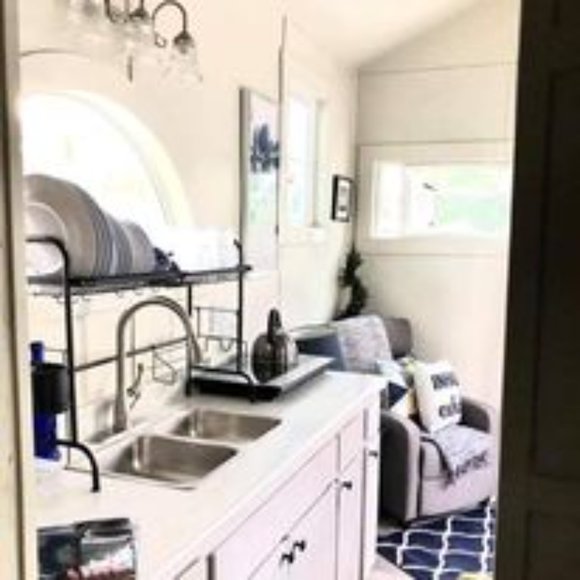 Meet your Posher, The Tiny Pine Foundation - Picture 9 of 15